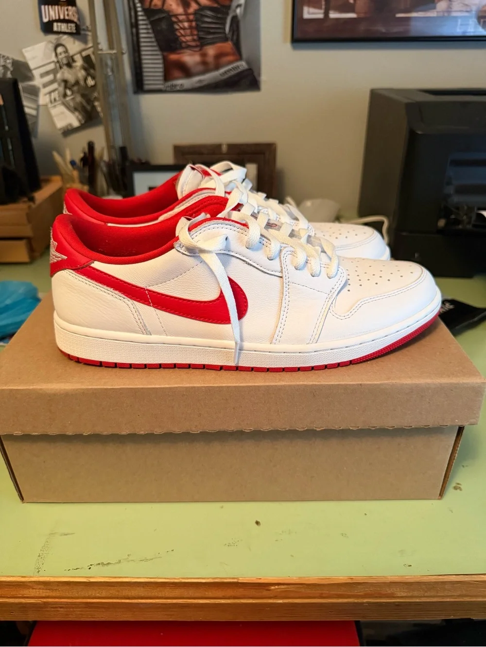 Jordan 1 Low Retro “White / University Red”